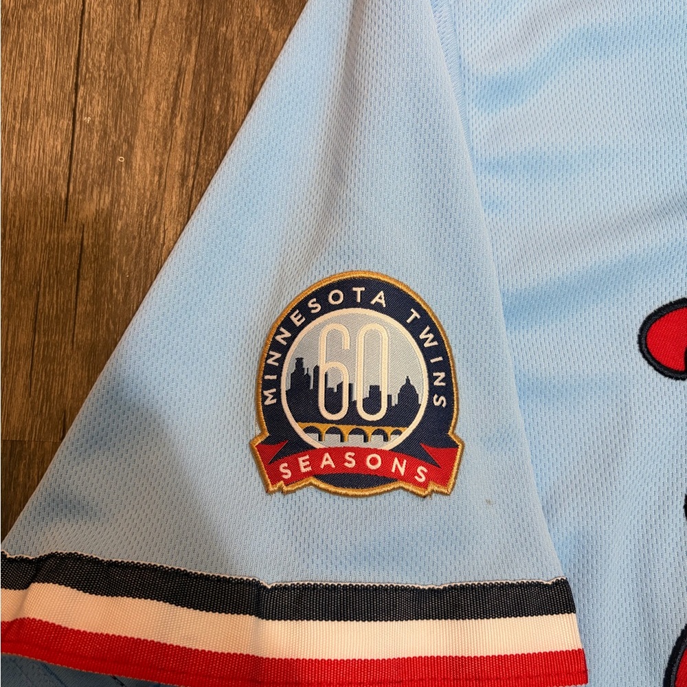 Minnesota Twins Baseball Jersey XL - Picture 3 of 5